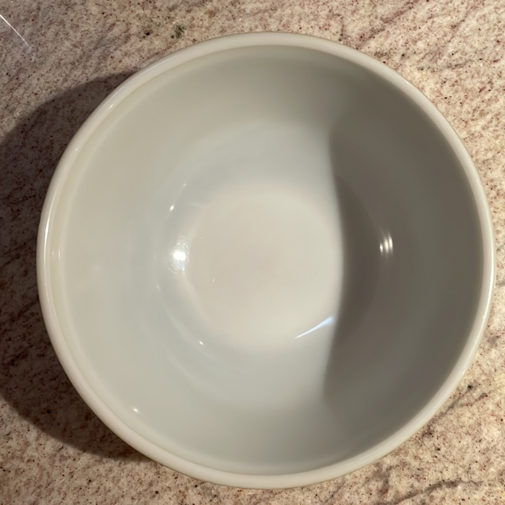 Vintage Pyrex Bowl Avocado Green 2.5quart - Picture 2 of 14